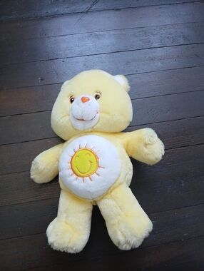 Interactive Funshine Bear 2004 Care Bear Plush Doll